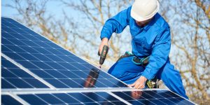 Installation Maintenance Panneaux Solaires Photovoltaïques à Creveney